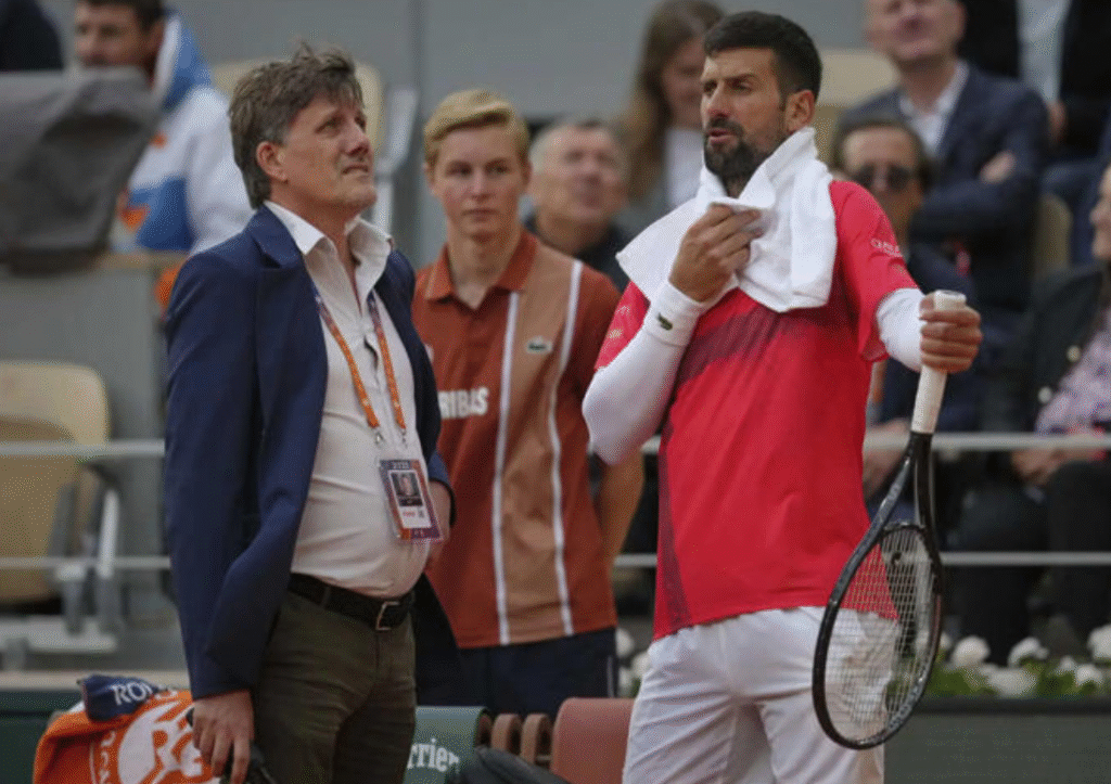 Novak Djokovic Swaps Racket for Bicycle, Takes Nighttime Ride Through Paris